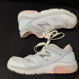 New Balance 847 Women’s Running Shoes